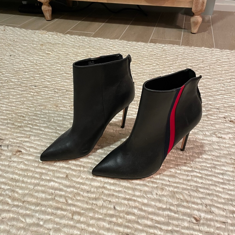 Heeled booties